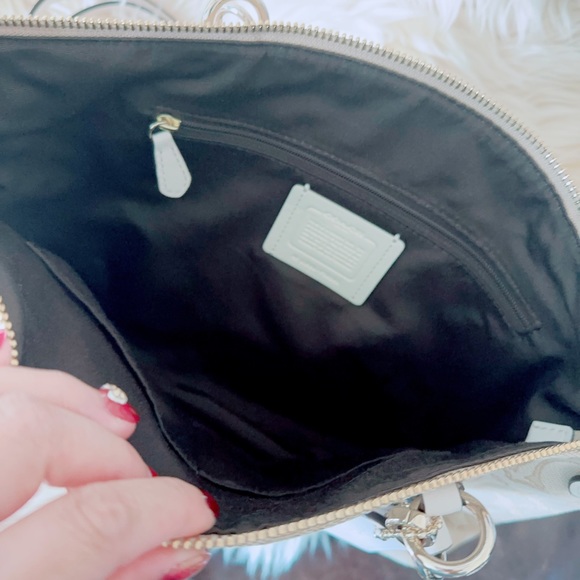 Coach Small Kelsey Satchel /small tote /crossbody bag/NWT/valentine’s gift - Picture 4 of 9